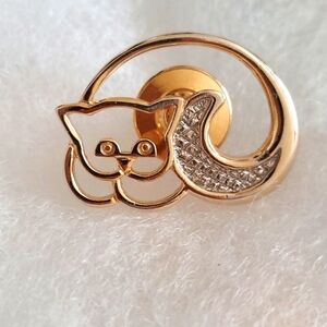 Avon Vintage Cat Shaped Pin Goldtone/Silvertone